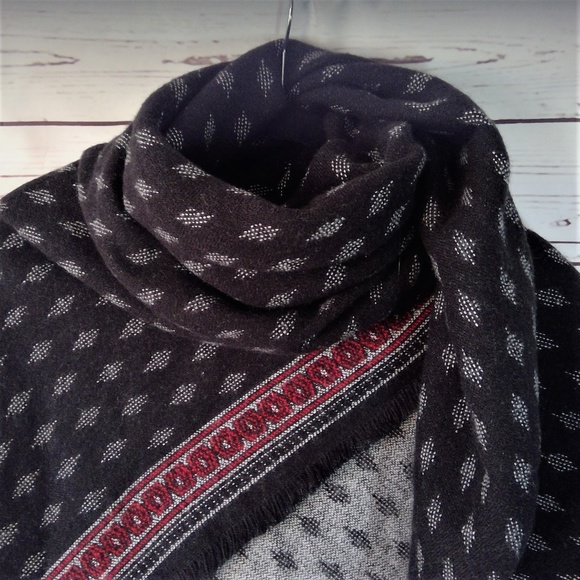 Blanket Scarf - Picture 3 of 5